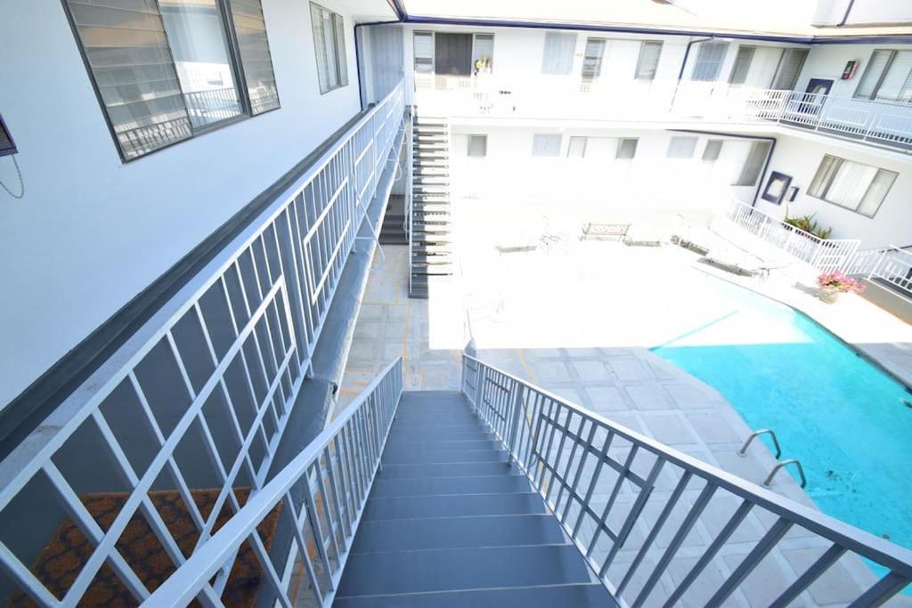 Hollywood Business Apartments ロサンゼルス エクステリア 写真